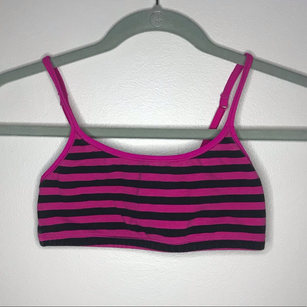 PINK Victoria’s Secret Yoga Striped Sports Bra